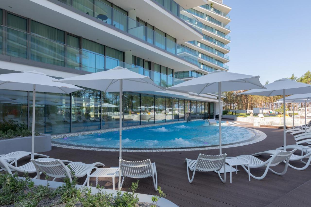 Royal Waves Resort & Spa - Apartment With Parking By Noclegi Renters Miedzyzdroje Kültér fotó