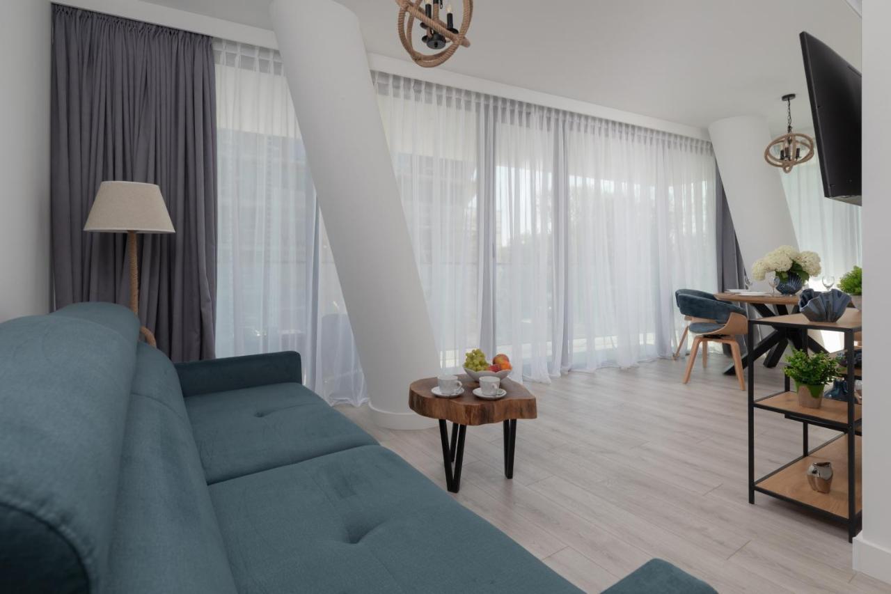 Royal Waves Resort & Spa - Apartment With Parking By Noclegi Renters Miedzyzdroje Kültér fotó